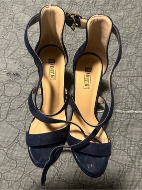 Navy  Suede Strappy Chunky Heels💙Size 8.5 Great Condition,Heel-Sole in tact💙
